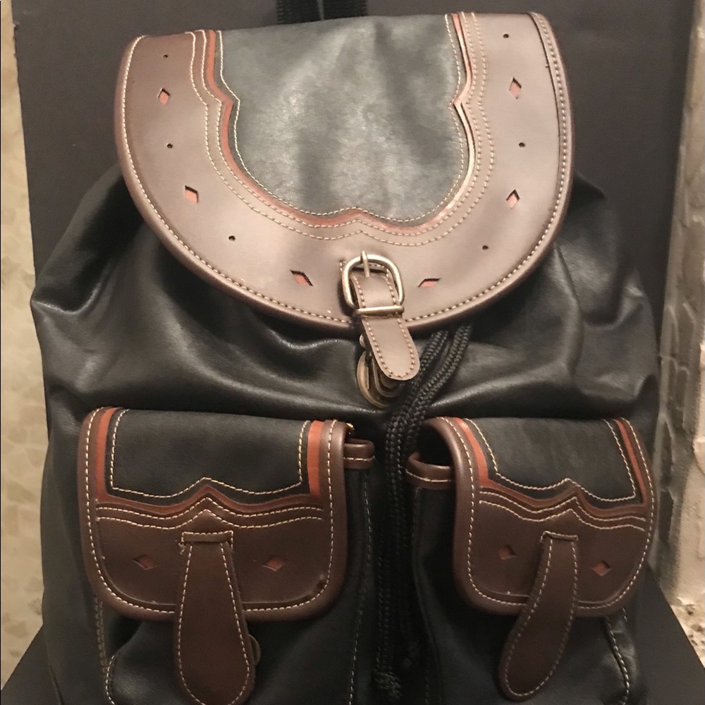 Outdoor Backpack - Picture 2 of 15